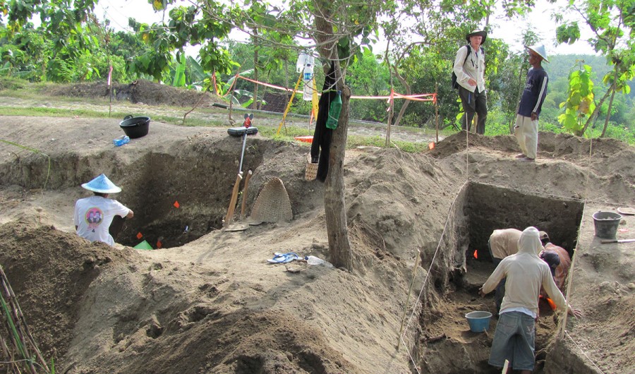 Excavations at Rizal.  