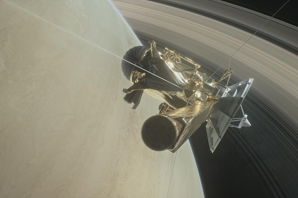 Cassini spacecraft's first dive between Saturn and the planet’s rings