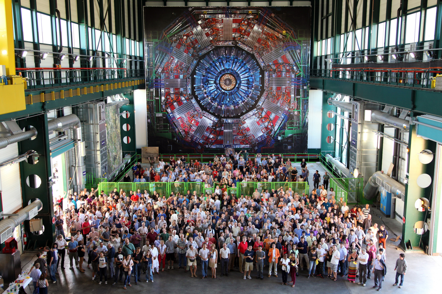 The CMS collaboration at the Large Hadron Collider in Europe